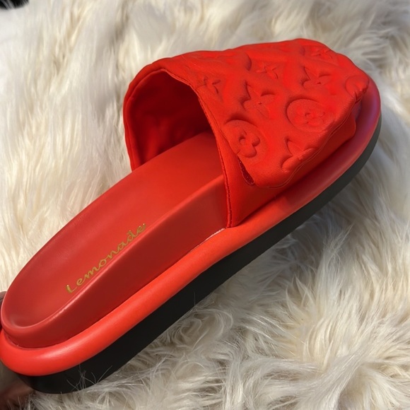 Limited Edition Slides RED Miss Lola - Picture 10 of 11